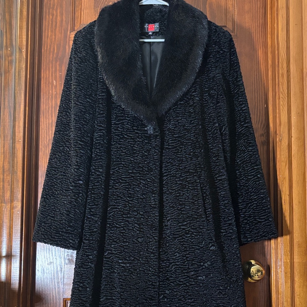 Elegant Black Persian Lamb Swing Women's Coat sz L by Gallery